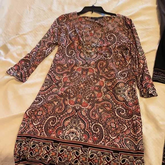 White House Black Market Dresses - Picture 3 of 4